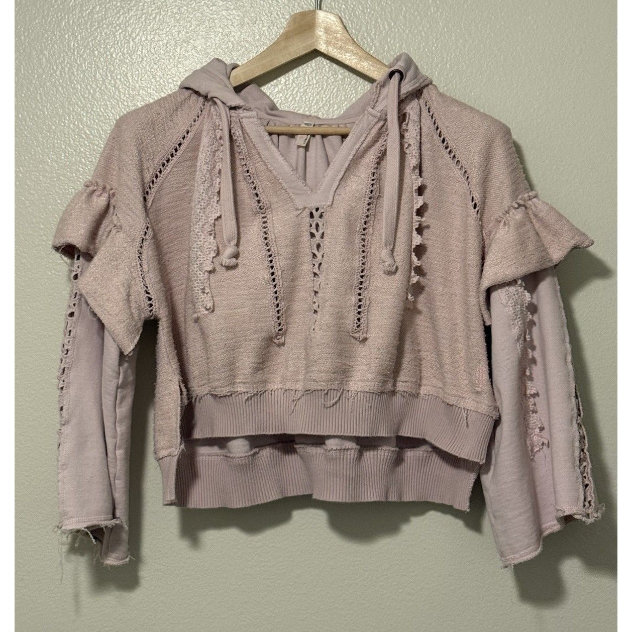 Free People Movement Heartbeat Hoodie Size Xs Pink Oversized Boho Artsy Crochet